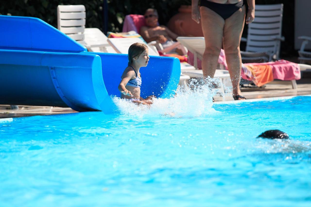 Hotel Minerva Gatteo a Mare Zewnętrze zdjęcie