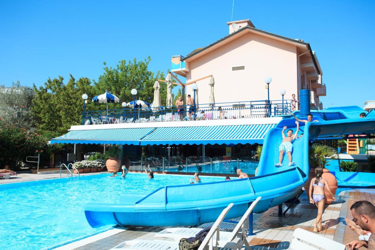 Hotel Minerva Gatteo a Mare Zewnętrze zdjęcie