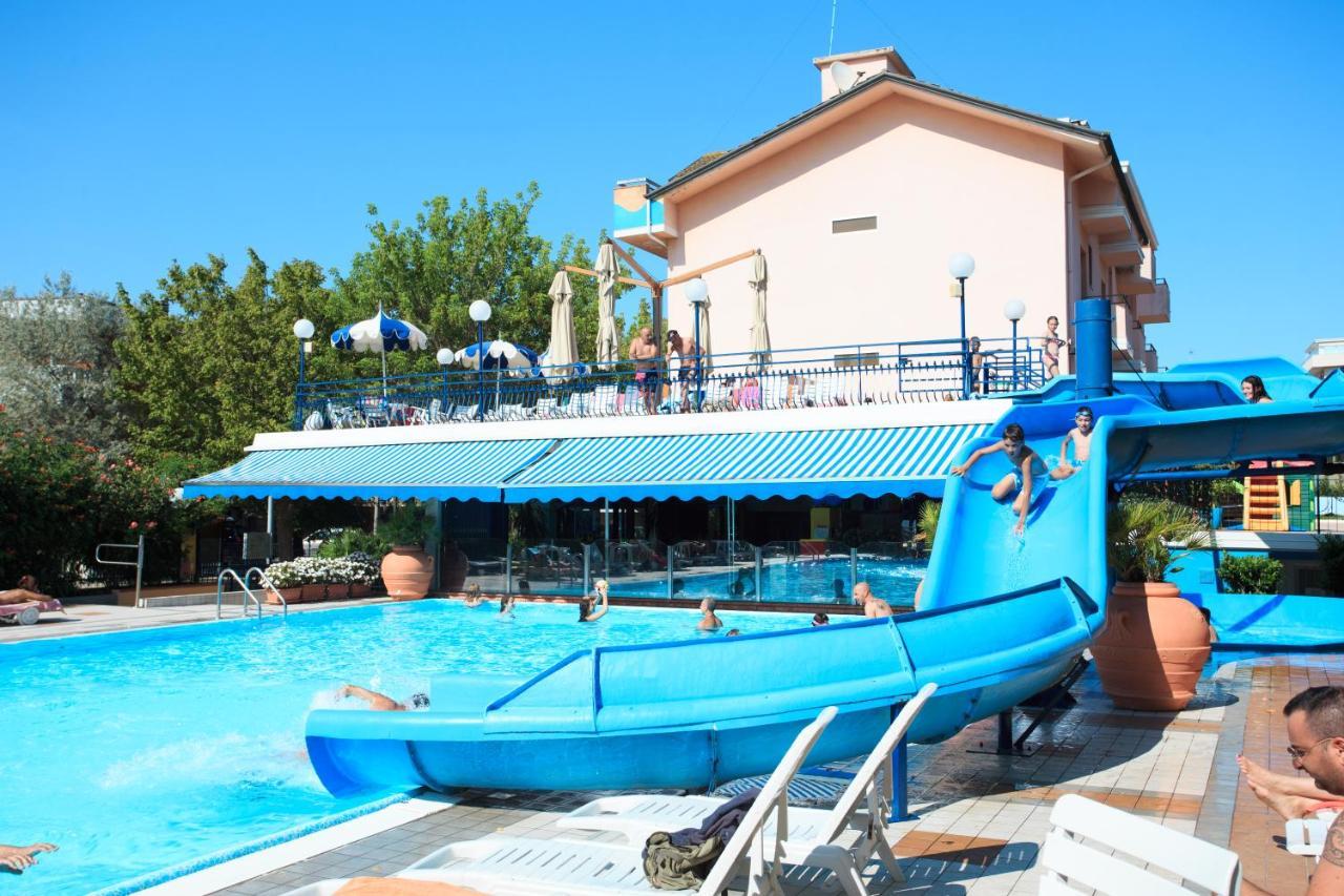 Hotel Minerva Gatteo a Mare Zewnętrze zdjęcie