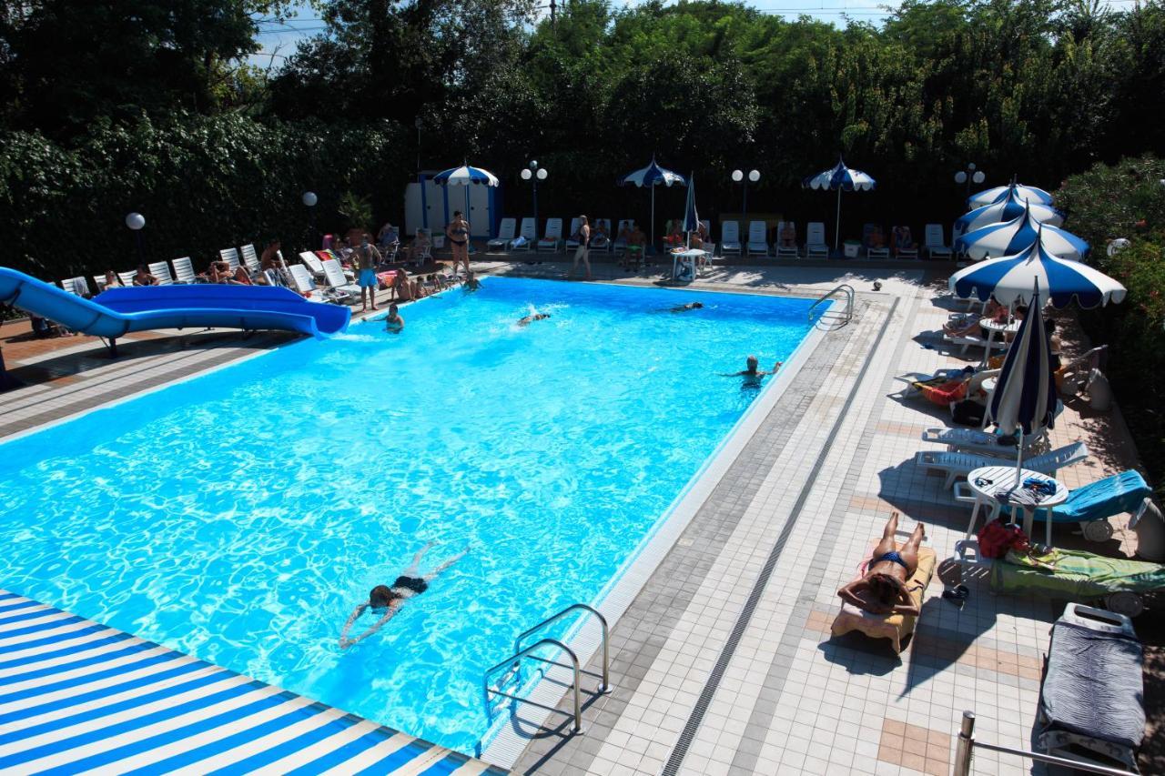 Hotel Minerva Gatteo a Mare Zewnętrze zdjęcie