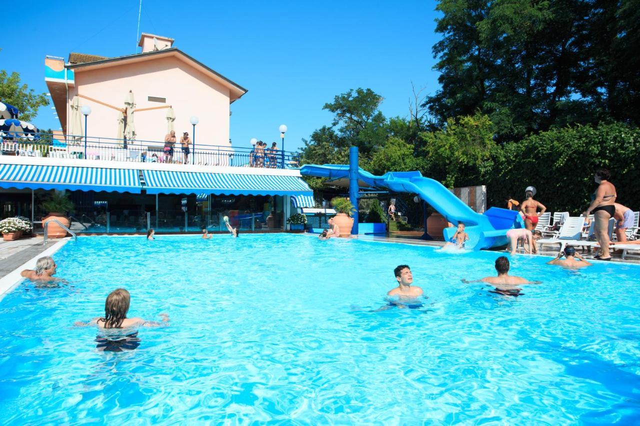 Hotel Minerva Gatteo a Mare Zewnętrze zdjęcie