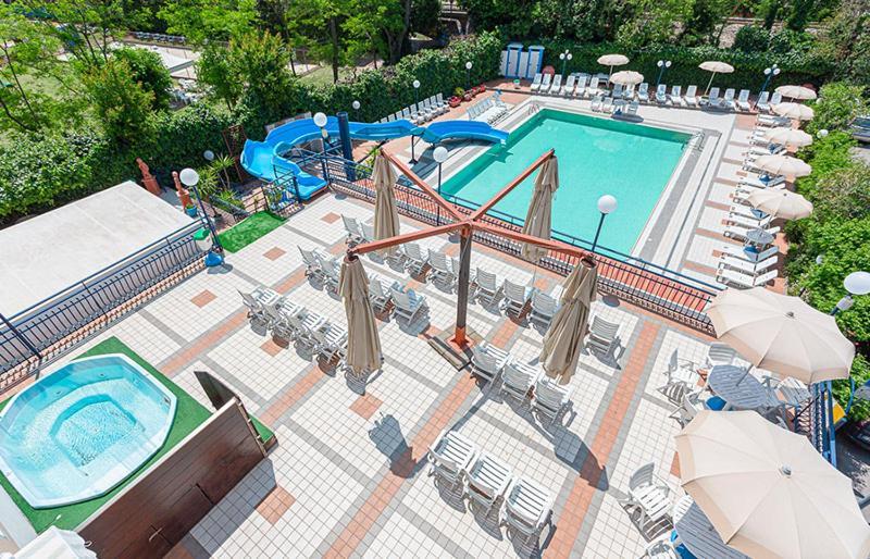 Hotel Minerva Gatteo a Mare Zewnętrze zdjęcie