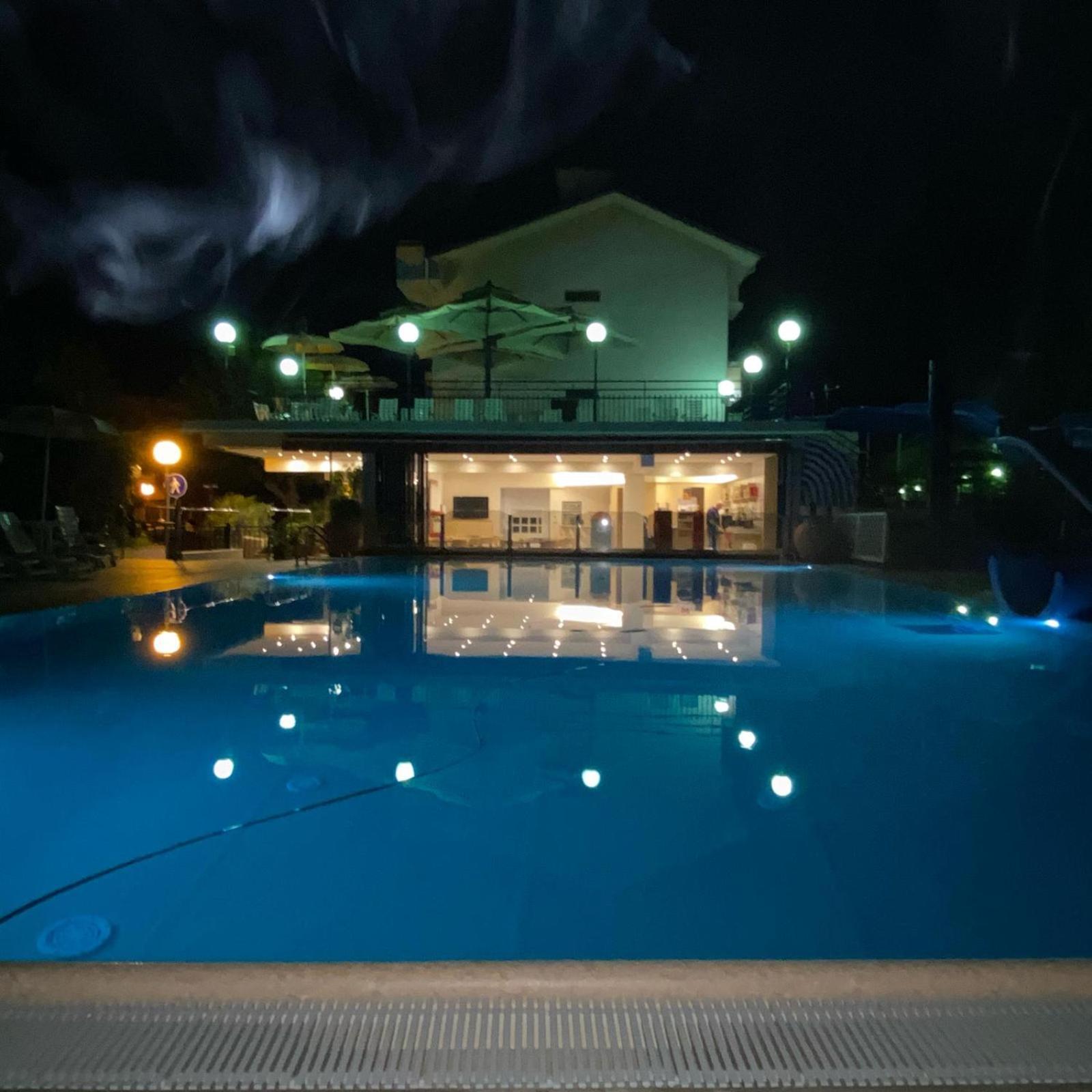 Hotel Minerva Gatteo a Mare Zewnętrze zdjęcie